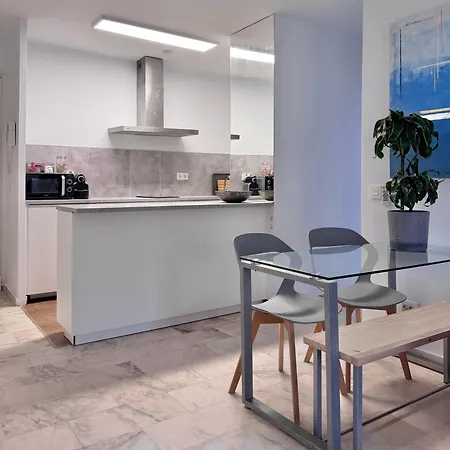 Romantica Vista Al Paseo Maritimo De * كاديز