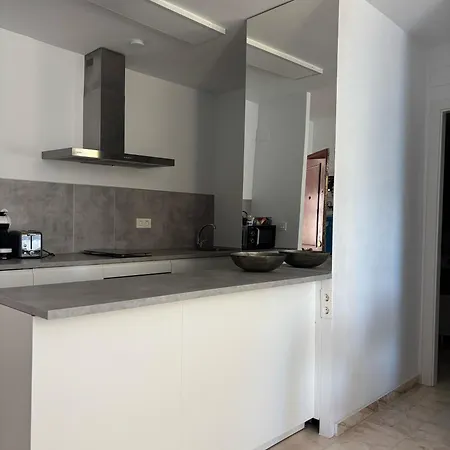 Romantica Vista Al Paseo Maritimo De * Cadiz